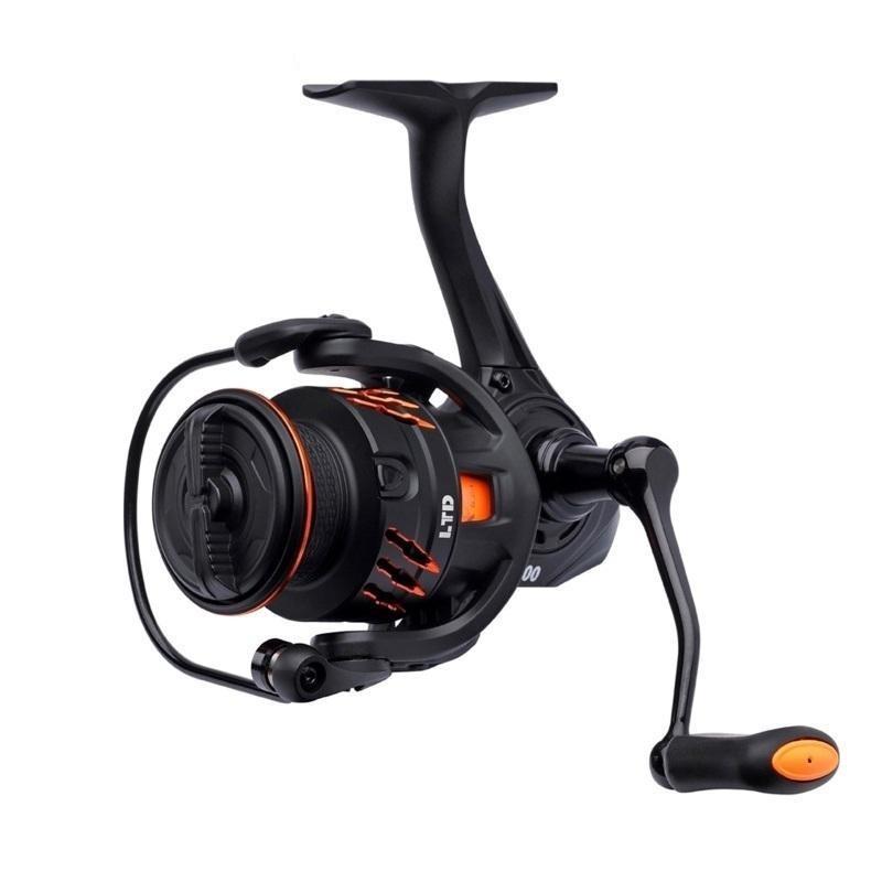 Savage Gear Orange LTD Spinning Reel 3000
